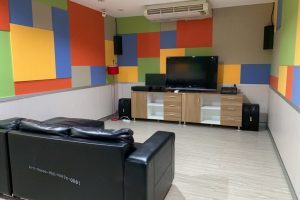 karaoke-room1